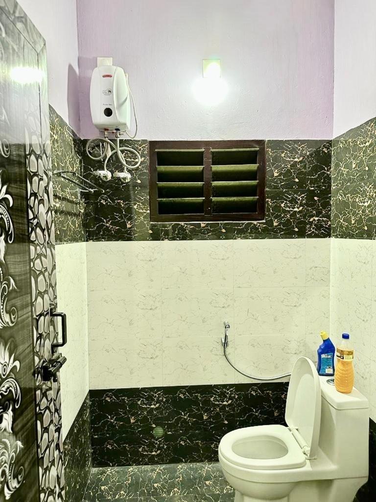 Vila Tamizh Nest - தமிழ்க்குடில் Kanjákumárí Exteriér fotografie